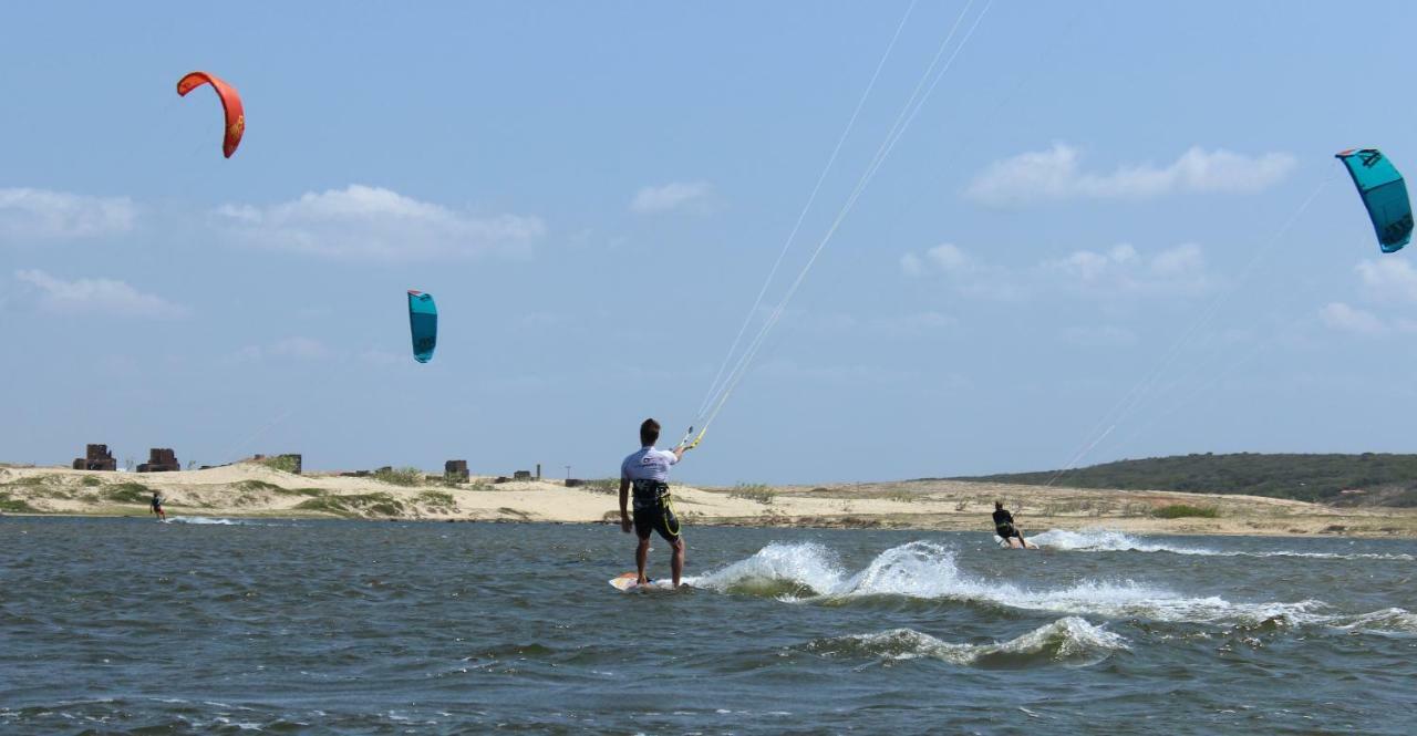 Golf 1 Km Beach Parck 알퀴라즈 외부 사진